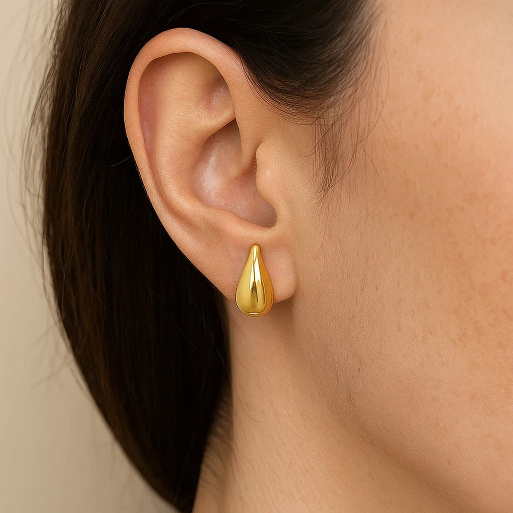 Small Raindrop Stud Earrings in 14K Yellow Gold