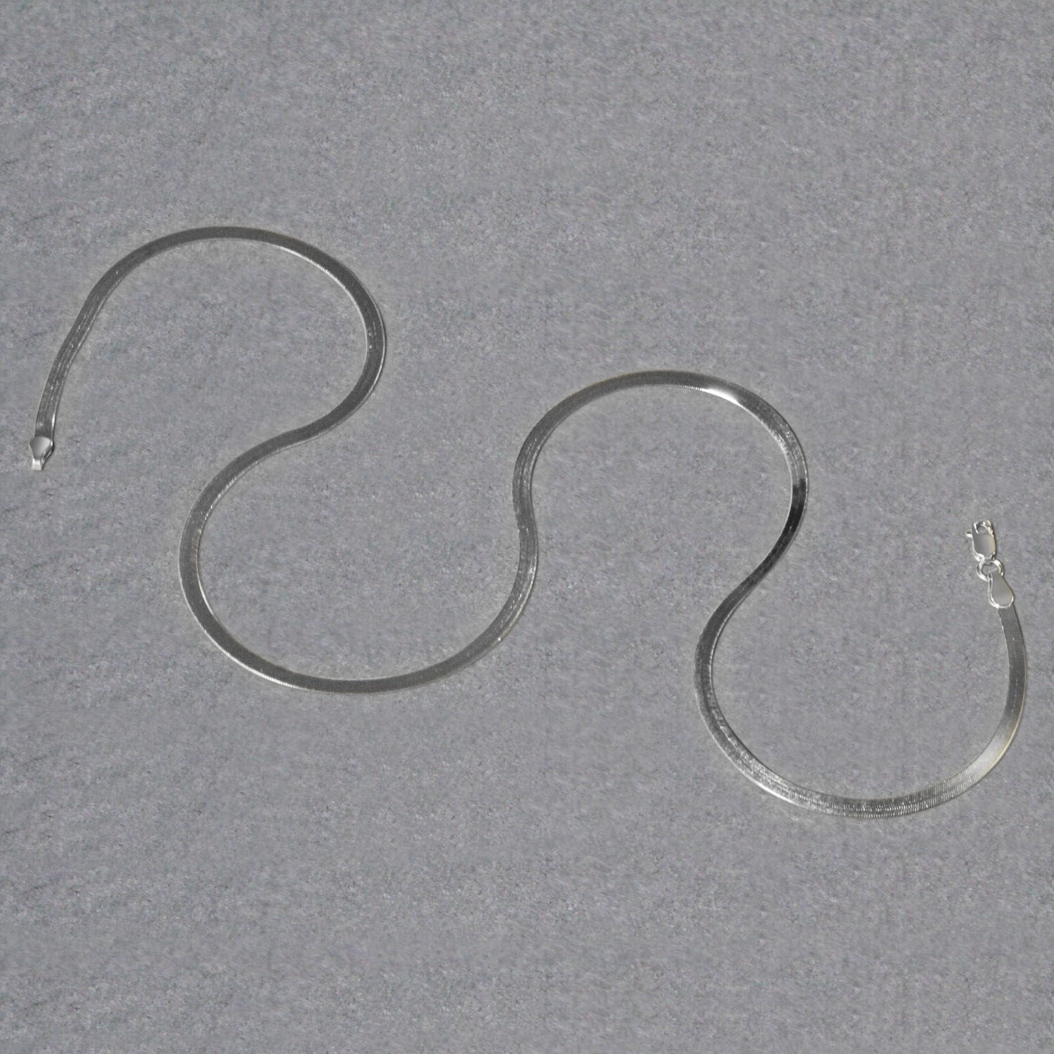 14k White Gold Super Flex Herringbone Chain (2.80 mm)