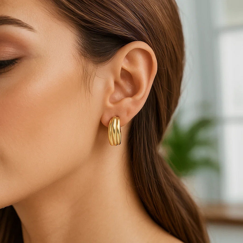 14K Yellow Gold Ribbed Hoop Earrings